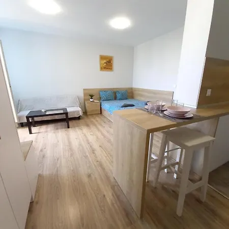 Tiara 152 Apartment *